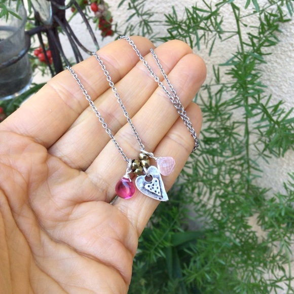 New Sundance Charm Heart Necklace - Picture 3 of 6